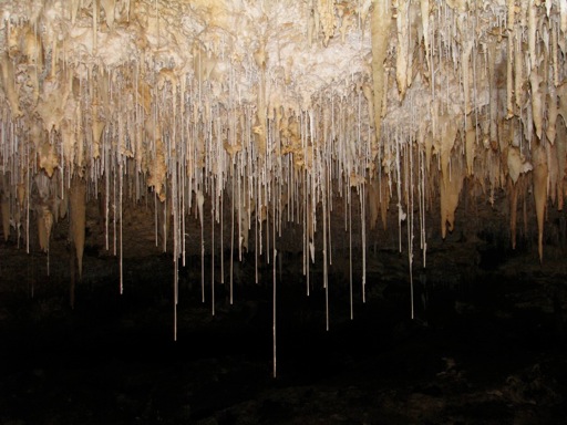 Needle fine stalictites